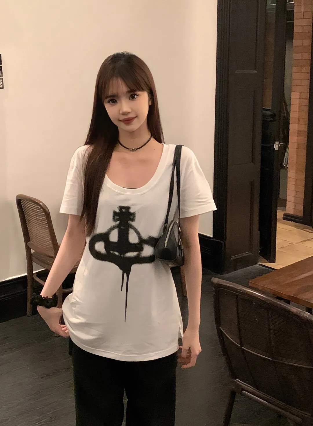 VIVI996 vivienne west wood Queen Mother West U-neck big T short-sleeve, top trending style, internet celebrity with millions of fans, PP same style upper body, good-looking, very high return rate!